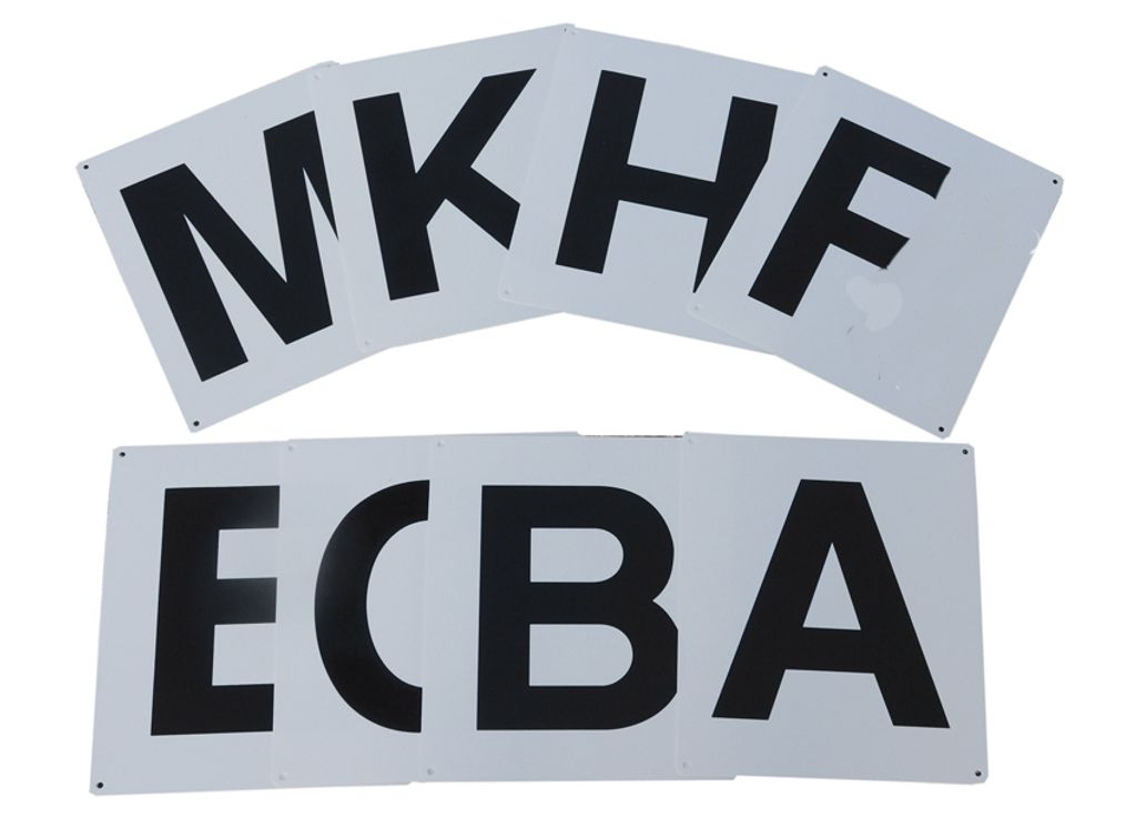 AMKA Bahnpunkte 20x40 m Schilder Dressurviereck Wandtafeln Dressurviereck 055/60 aus Hartplastik