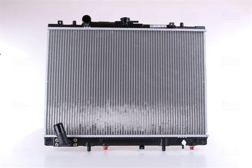Radiateur Moteur Pajero NISSENS 68154 : Idéal pour Tractage et Tout-Terrain