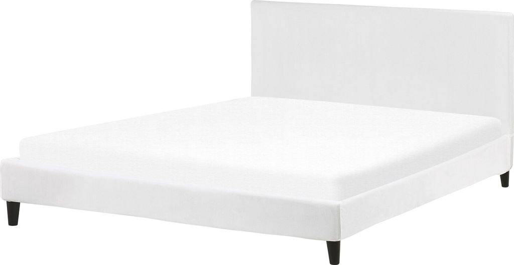 BELIANI Polsterbett Weiß Samtstoff 180 x 200 cm mit Lattenrost und abnehmbarem Bezug Hohes Kopfteil Elegant Klassisch