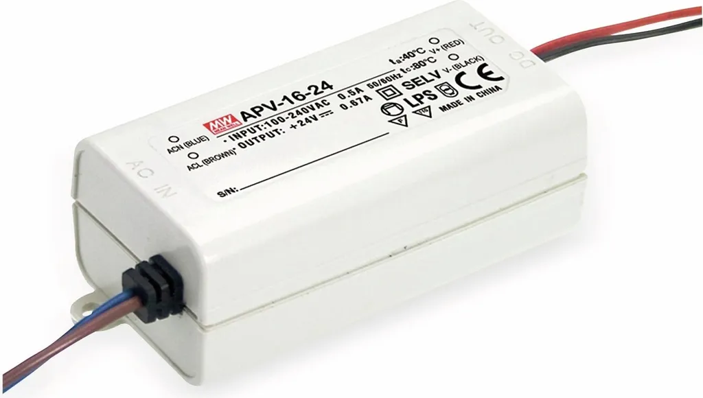 MEAN WELL APV-16-5: Alimentatore 5V 13W per Uso Domestico e Commerciale