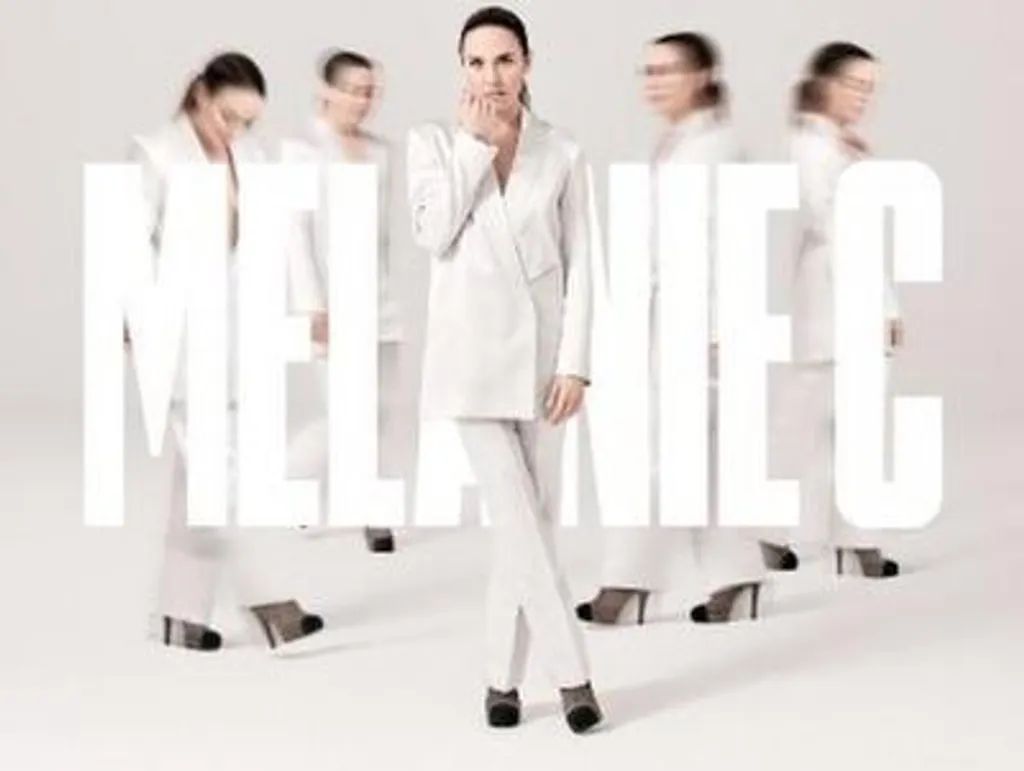 Double CD Melanie C Édition Deluxe - Album pop culte avec remixes inédits