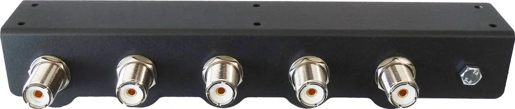 Barrette de terre UC1 à 5 doubles prises et douilles longues renforcées