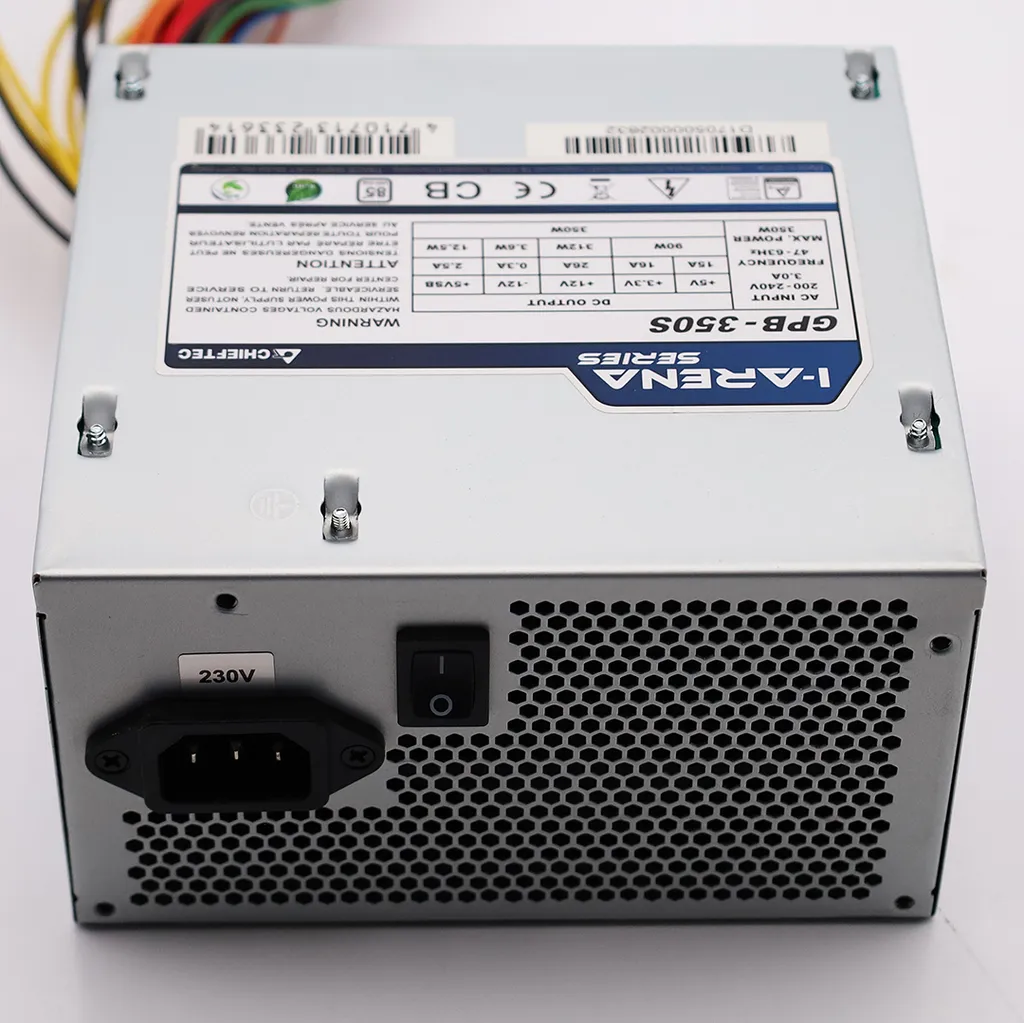 Chieftec GPB-350S Silver: Alimentatore 350W dal Sapore Classico - 5