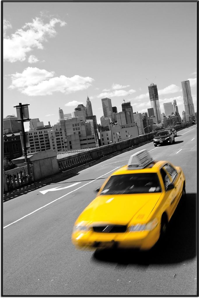 Wallario Wandbild New York Yellow Taxi II, Größe: 61 x 91,50 cm, Poster mit schwarzem Aluminiumrahmen