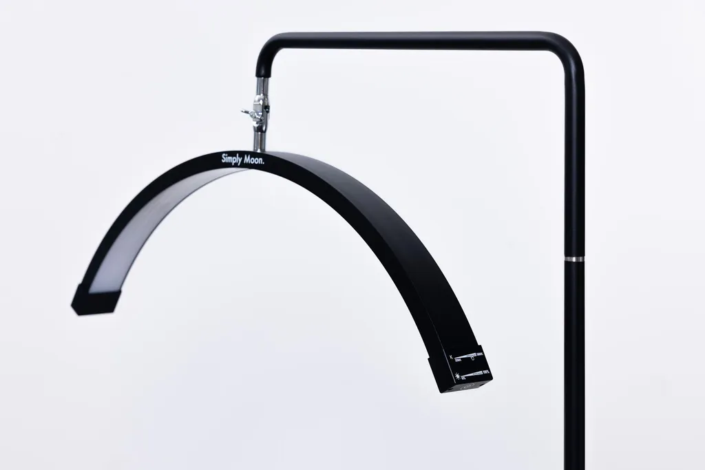 Lampe cosmétique LED Simply Moon Black tactile : fini les zones d'ombre