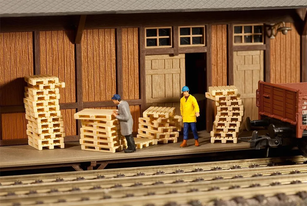 Réalisme pour diorama : pack 60 palettes Faller 180612 haute précision