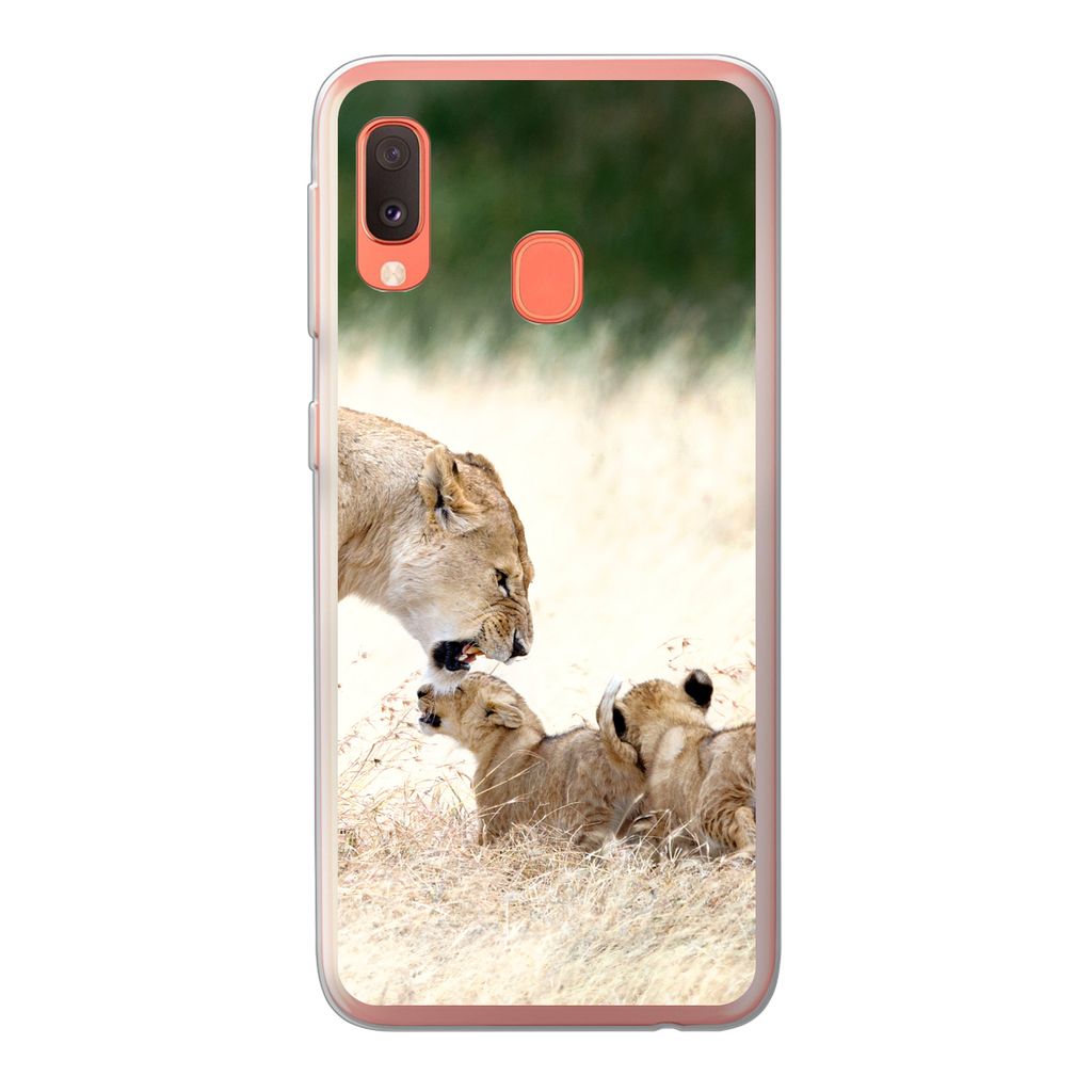 MuchoWow Handyhülle Schutzhülle Hülle für Samsung Galaxy A20e Löwe - Gras - Junge - Familie Silikon Softcase Handy Hülle - Abdeckung