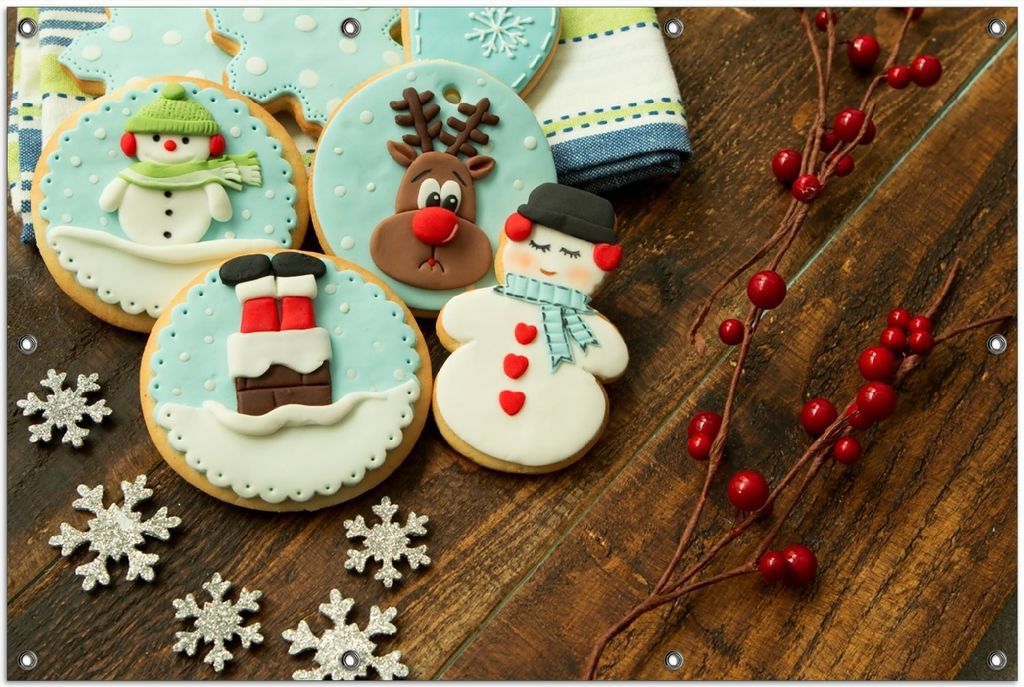 Wallario Outdoor-Poster für Garten oder Balkon, Motiv Weihnachten in der Küche - Plätzchen auf einem Holztisch, in ca. 100 x 150 cm