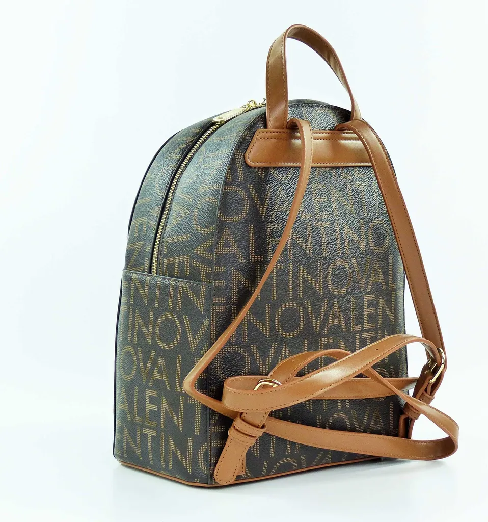 Recensione Zaino Valentino Bags Regina Re: Funzionalità e Lusso - 4