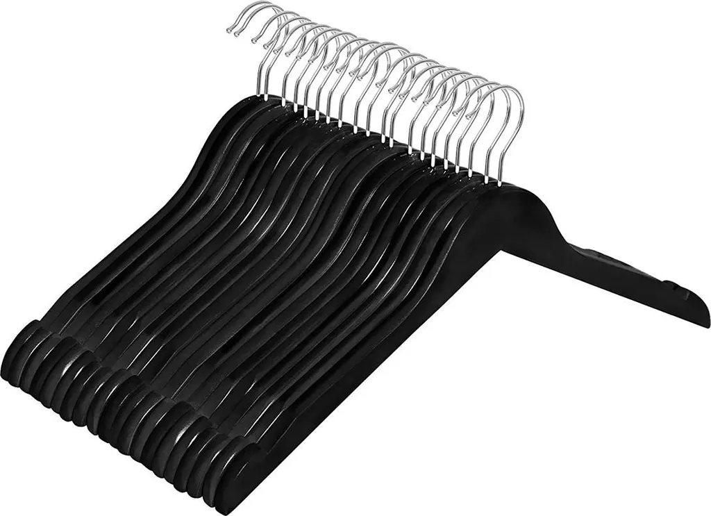 Cintres avec encoches pour organiser vos robes et hauts à bretelles - 2