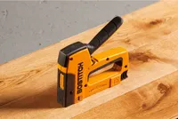 BOSTITCH Handtacker PC8000/T6 Tackerklammern, Klammergerät, Heftgerät, ergonomisch optimale Kraftübertragung, 6-14mm