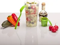 Salat 2 Go Becher mit Dressingbehälter