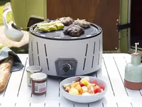 Kompaktgrill mit Schnellstartfunktion Campart BQ-6840 - Holzkohlegrill
