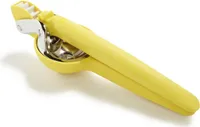 Chef'n Manuelle Saftpresse of Citrus FreshForce für Orangen, Limetten und Zitronen, Presse of Polyethylen und Edelstahl, Farbe Gelb,25,5x7,2x7cm, 1 Stk.