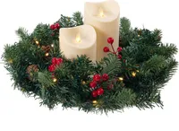 Künstlicher Adventskranz ca. Ø 35 cm mit 30er Lichterkette und 2 LED Kerzen | batteriebetrieben | Sicher in der Anwendung | Tannenkranz mit Zapfen und Beeren (2 Kerzen, creme)