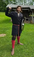 Klassische Wikinger Tunika schwarz mit Knotenmuster "Hakon", langarm S