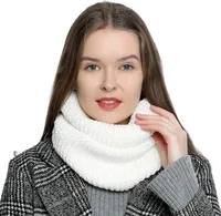 Warmer und weicher Damen Winter Schlauchschal Rundschal Strickmuster weiß 2