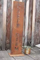 Rostikal Carpe Diem Schild 100 cm Rost Deko für Garten Edelrost Stele Gartendeko auf Bodenplatte