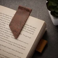 SURAZO Kožená záložka do knihy Handmade - Vysoce kvalitní záložka do knihy z pravé kůže - Kompaktní design, ozdoba hnědá - Nápad na dárek pro milovníky knih