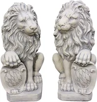 Schöne Löwen mit Schild als Set aus Steinguss perfekt für den Garten die Terrasse oder den Vorgarten ist Frostfest Witterungsbeständig und Neu 54cm H, PO-637uPO-638