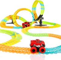 Autorennbahn Spielzeug Set mit 145 Bastelteilen und 1 Glow Car, Spielzeug Rennbahn, Kinder Geschenkidee - LUMITRACK