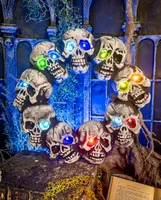 Beleuchteter Totenkopf Kranz mit bunten LED´s 44 cm Ø