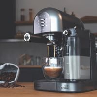 Cecotec Halbautomatische Kaffeemaschinen Instant-ccino 20 Chic Serie Nera