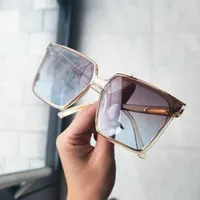 Flamenco Mystique Elegante Sonnenbrille mit UV400 Filter, Kunststoff, Breite 148 mm
