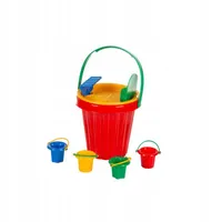 Sandkasten mit Eimer