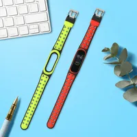 kwmobile 2x Sportarmband kompatibel mit Xiaomi Mi Band 4 Armband - Fitnesstracker Band Set aus TPU Silikon