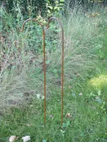 2 Stück (2er-Set) Gartenstab m. Haken, Laternenhaken, Blumen, Eisen, Rost