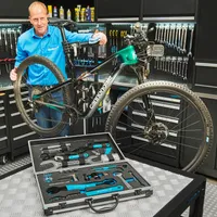 21- teiliges Fahrradwerkzeugset mit Montageständer