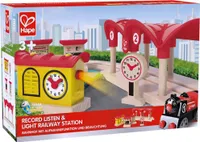 Hape Bahnhof mit Aufnahmefunktion und Beleuchtung E3702