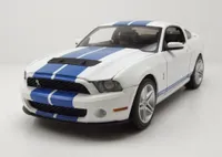 Greenlight Collectibles 13674 Ford Shelby GT500 Mustang 2011 weiß blau 1:18