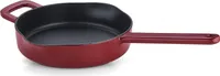 Fissler Moments Collection / Emaillierte Gusseisen-Pfanne (Ø 26 cm) antihaftend, hoher Rand, mit Ausgießern, Aufhänge-Öse, PFAS/PTFE-frei, Induktion – Burgunderrot