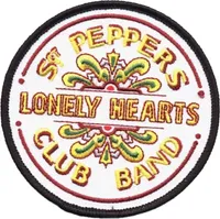 The Beatles - Nažehlovací nášivka "Sgt Pepper Drum", tkaná látka RO11989 (jedna velikost) (Vícebarevná)
