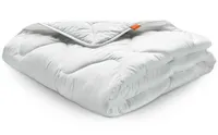 sleepling – Bettdecke 135 x 200 cm, Ganzjahresdecke, 100% Mikrofaser, Allergiker geeignet, Basic 100
