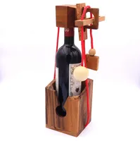 Flaschentresor – Edles Denkspiel aus Holz für große Flaschen