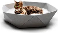 Katzenkorb Zoey aus Filz · hellgrau