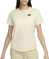 Nike Sportswear Club Essentials Shirt Damen