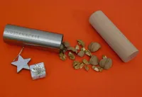 Nussknacker NUSS 4 Edelstahl und Holz ARTIKEL-Design