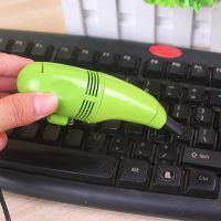 Tastaturreiniger Starker Sauganschlusser tragbares Mini -USB -Vakuum -Handheld -Tastatur -Staubpinsel für Computer-Grün