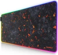 Titanwolf RGB Gaming Mauspad, Mousepad 900 x 400 mm, verbessert Präzision & Geschwindigkeit, Lavamotiv