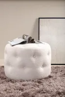Benjamin Pouf, Hocker Ø55cm Teddystoff weiß.