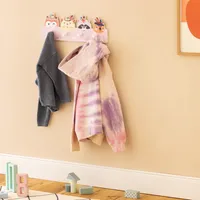 Navaris Garderobe Kinderzimmer mit 4 Kleiderhaken - Kindergarderobe Holz Garderobenleiste Hakenleiste - Tier Design - Kinder Wandgarderobe unisex