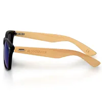 Navaris Holz Sonnenbrille UV400 - Uni Damen und Herren Brille mit Bambus Bügeln - Holzbrille mit Etui - unterschiedliche Farben
