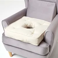 HOMESCAPES Orthopädisches Sitzkissen creme mit Aussparung, 50 x 50 cm - Sitzpolster mit Baumwollbezug
