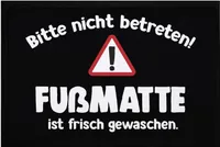 Fußmatte ist frisch gewaschen Spruch lustig Ironie rutschfest & waschbar Moonworks® schwarz 60x40cm