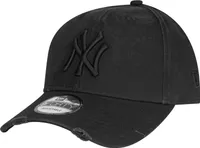 New Era 9Forty Strapback Cap - DISTRESSED NY Yankees schwarz