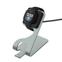 kwmobile USB Ladegerät kompatibel mit Fitbit Versa 4 / Sense 2 / Versa 3 / Sense - USB Kabel Charger Stand - Smart Watch Ladestation - Ladekabel mit Standfunktion in Schwarz Grau